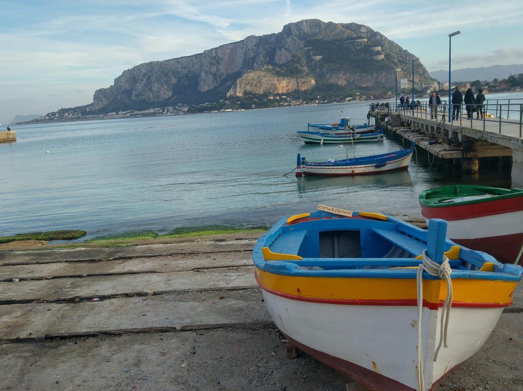 Casa Piano Di Gallo Mondello Eksteriør billede